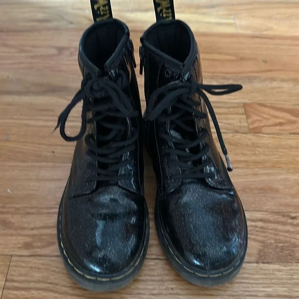 Dr Martens sz 2 patent leather glitter side zip boots wear shown good condition